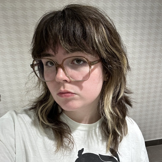 Chloe Kubalak head shot