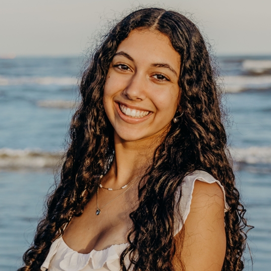 Victoria Lara head shot