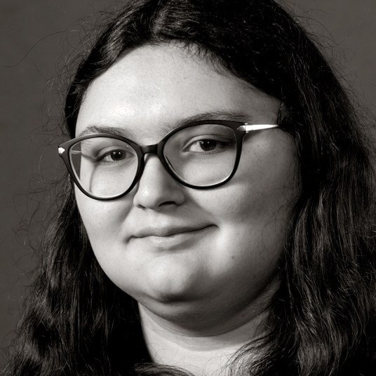 Stella Taylor head shot