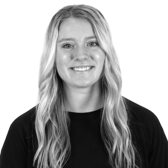 Claire Applegate head shot