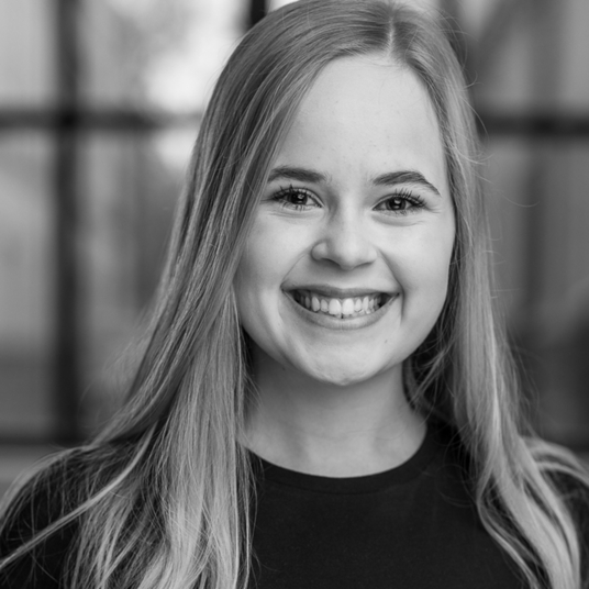 Caroline Willman head shot