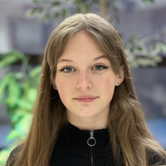Kathryn Davis head shot