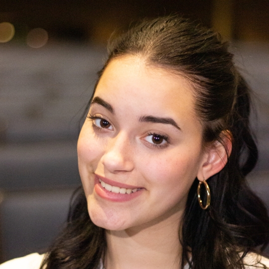 Angie Bixler head shot