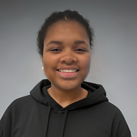 Maya Coon head shot