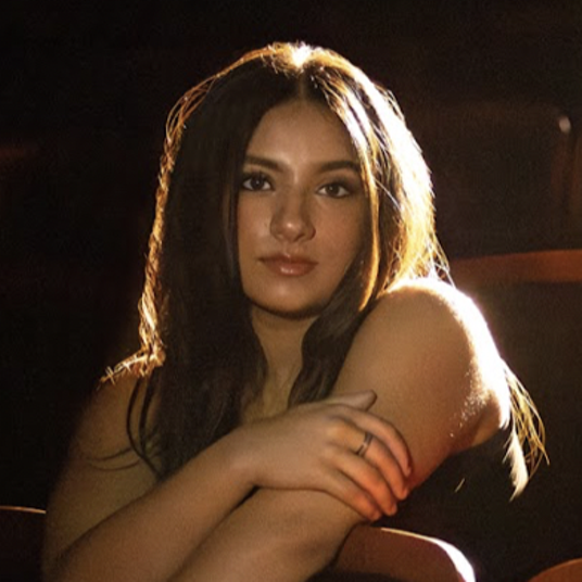 Anooshey Dhanani head shot