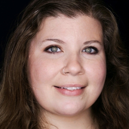 Katie Thompson head shot