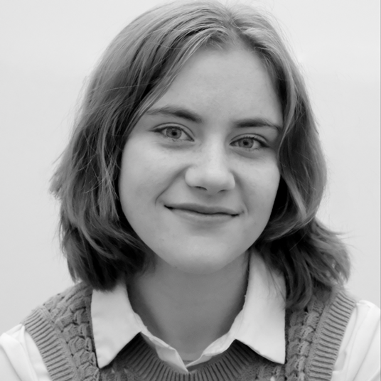 Amara Davis head shot