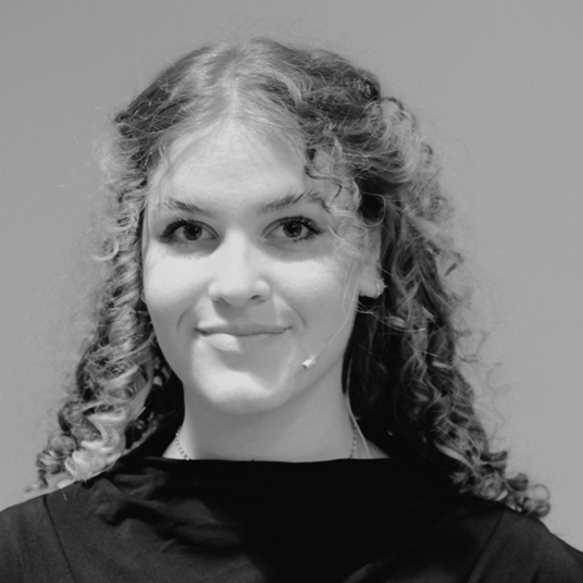 Sophi Jones head shot