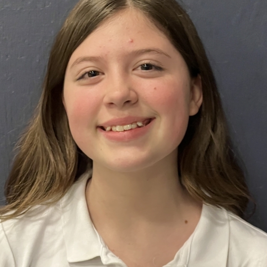 Chloe Beach as Arista head shot