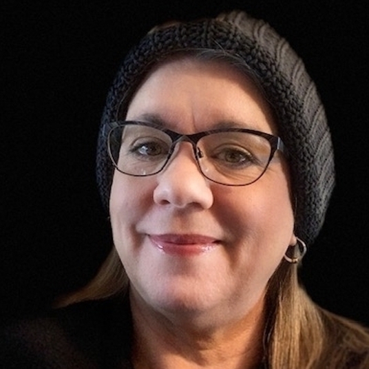 Tracie Pelton head shot