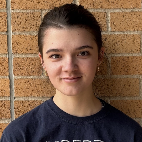 Isabelle Louis head shot