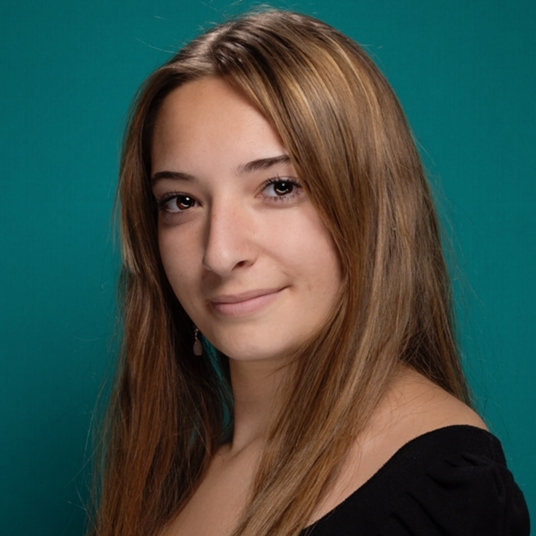 Ayla Piro head shot