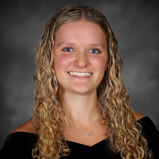 Hailey Radin head shot