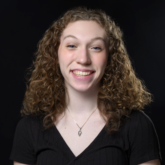 Katie Bavirsha head shot