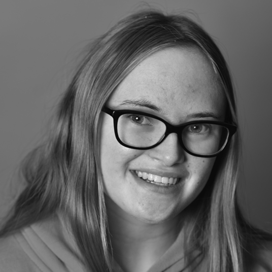 Meredith Schrader head shot
