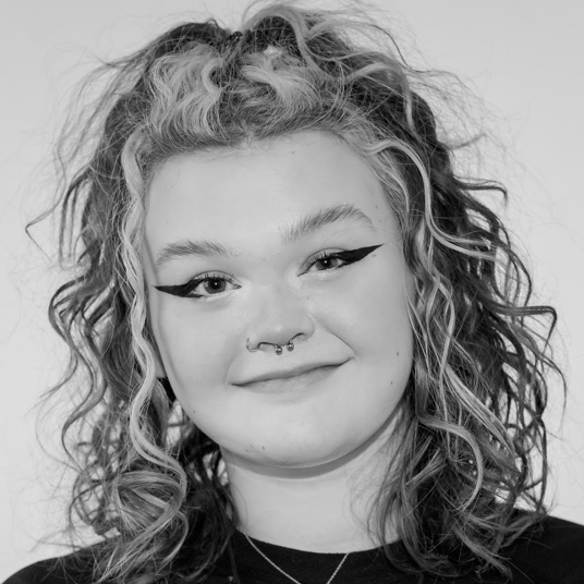 Alaina Cox head shot