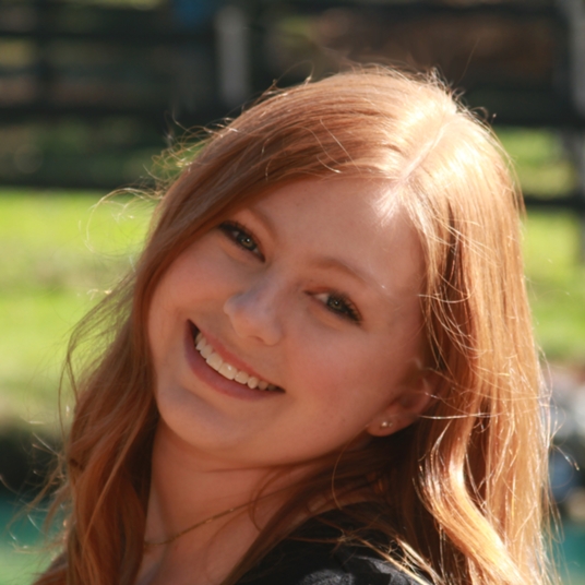 Sydney Davidson head shot