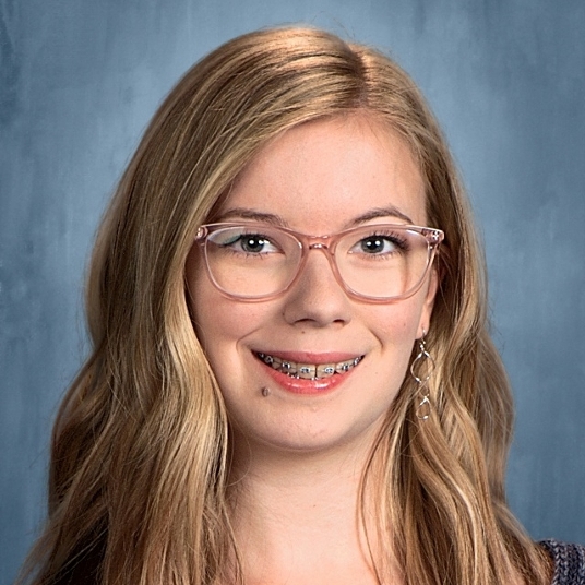 Cailey Calhoun head shot
