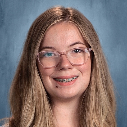 Cailey Calhoun head shot