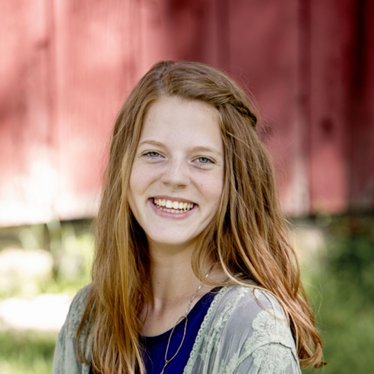 Emalie DeBoer head shot