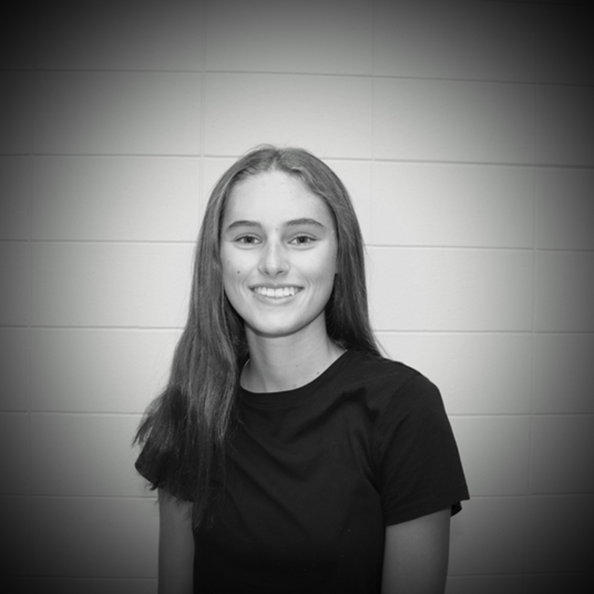 Laura Theis head shot