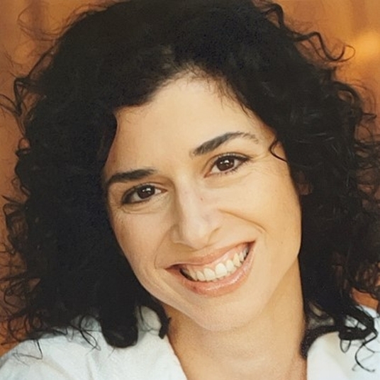 Elizabeth Borrud head shot
