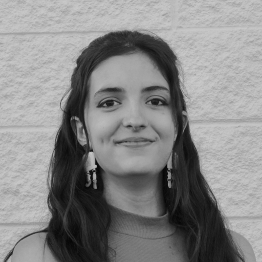 LAUREN JOHNSON (Sandy) head shot