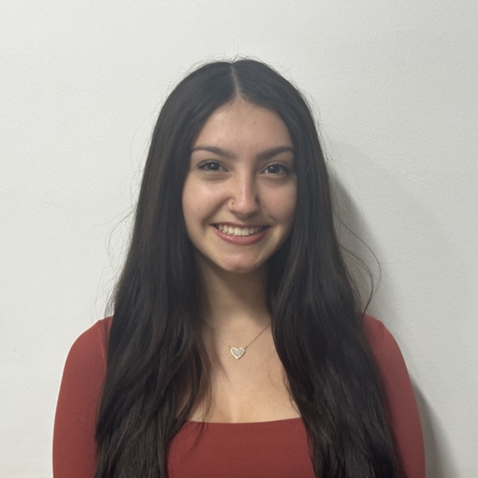 Olivia Maes^ head shot