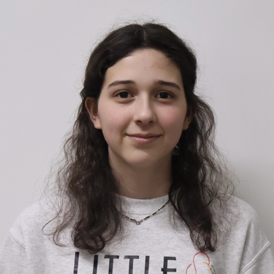 Mia Valgenti^ head shot