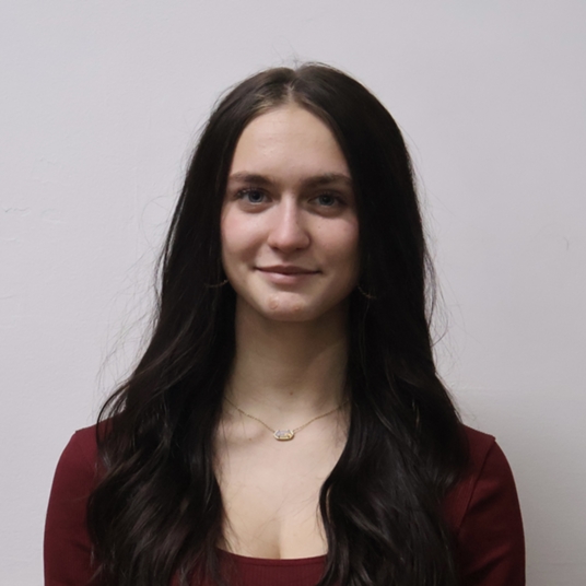 Gillian Eldredge-Silberstein^ head shot