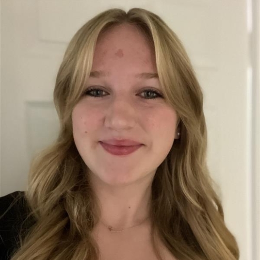 Karah Gellinger head shot