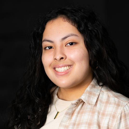 Cami Galvez head shot