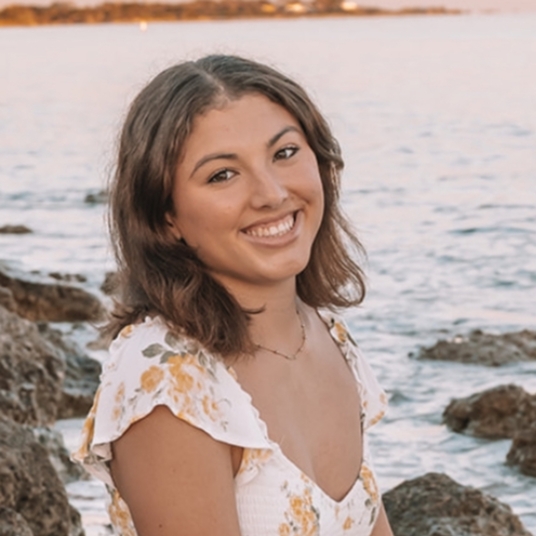 Rylee Seligson head shot