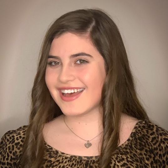 Alyssa Abate '24 head shot