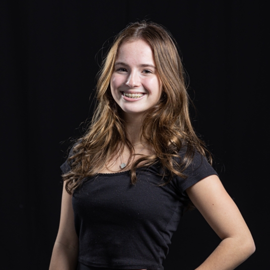 Ava Hricko '23 head shot
