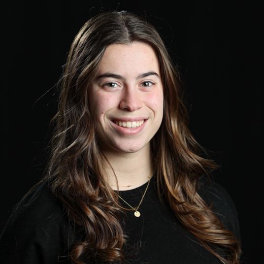 Gianna Lodato '23 head shot