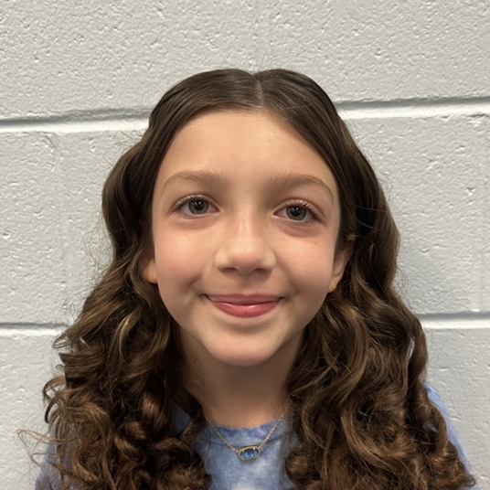 Saylor Duca head shot
