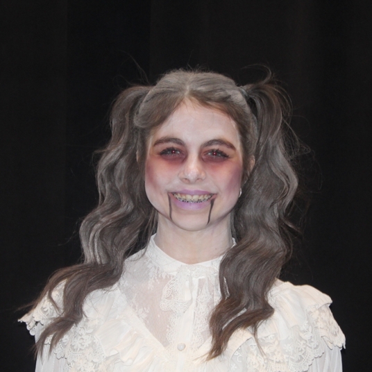 Hannah Binegar head shot