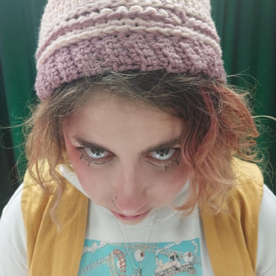 Bella Renard* head shot