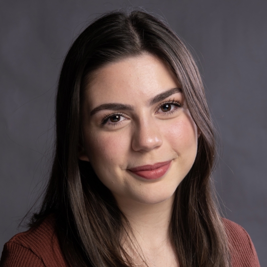 Tessa DeJeet head shot