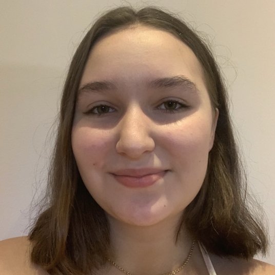 Samantha Curran head shot