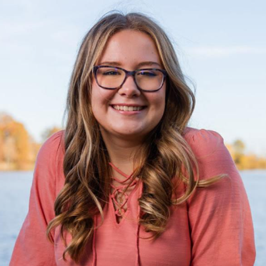 Lydia Pomerich head shot
