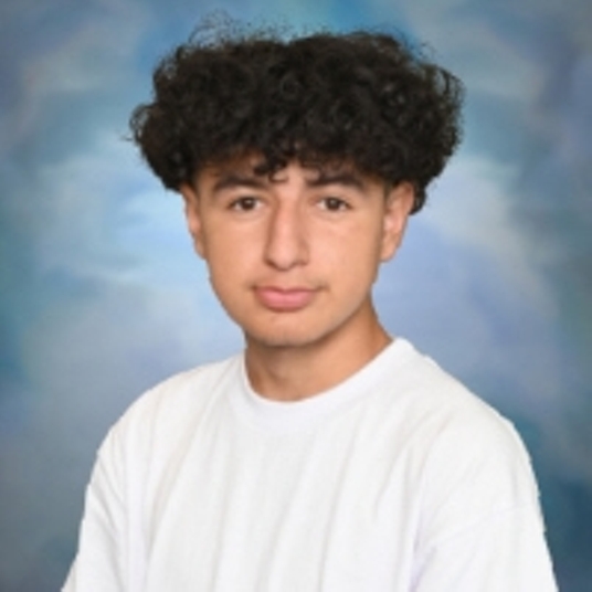 Alan Obet Canales^ (he/him) head shot