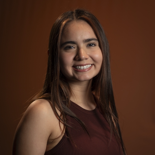 Itzel Pedroza^ (she/her) head shot