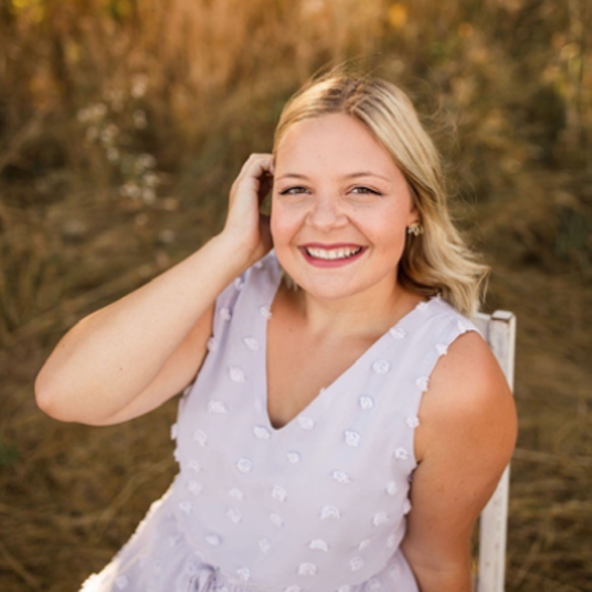 Maci Welter* head shot