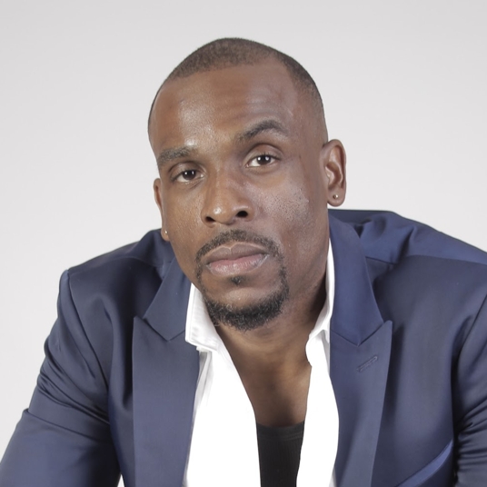 DERRICK GIBBS head shot