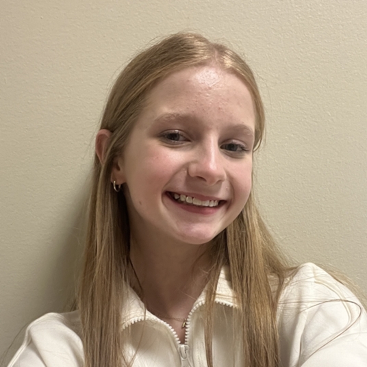 Aislinn Wardrip head shot