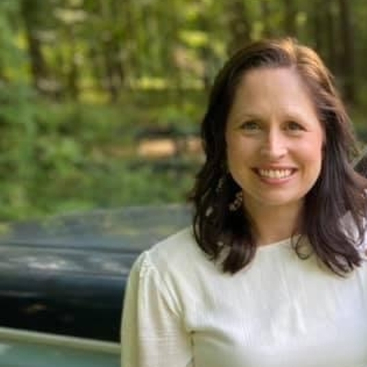  Heather Bragg and Lenae Rose head shot
