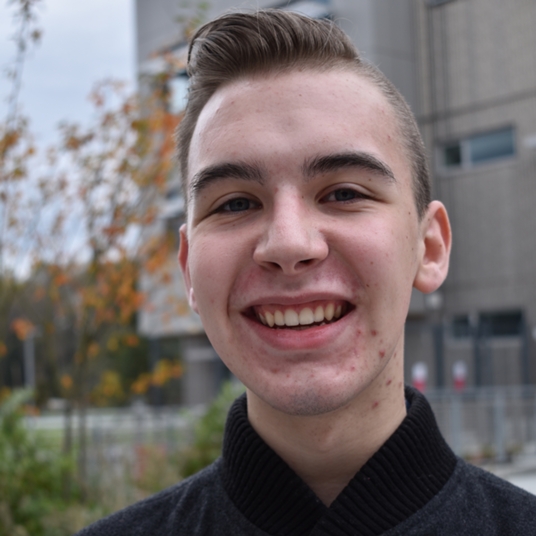 Caden Davis head shot