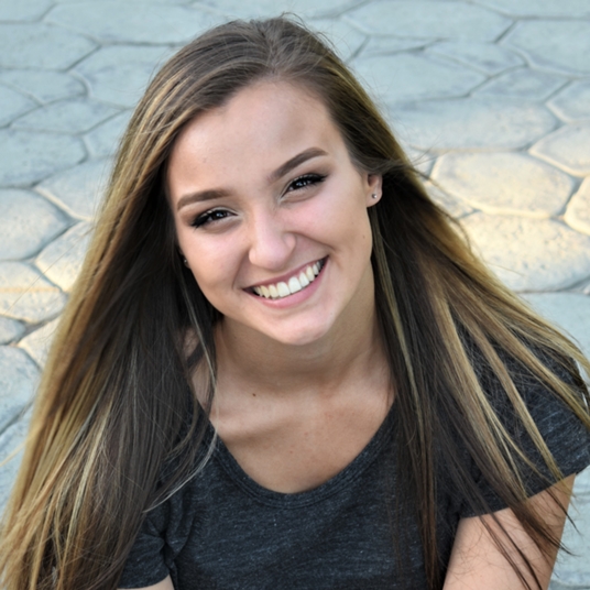 Catalina Jarocki head shot